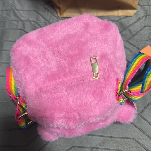 Pink Furry Bear crossbody Bag - Picture 3 of 4